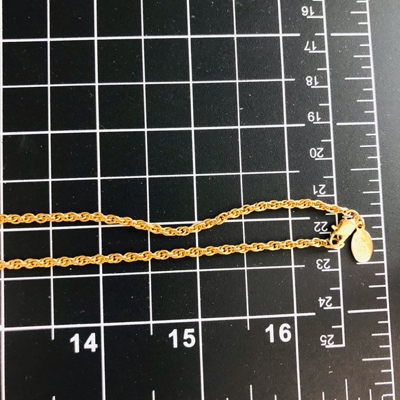 Vintage Abalone Pendant & Mother of Pearl Earrings - Picture 9 of 14